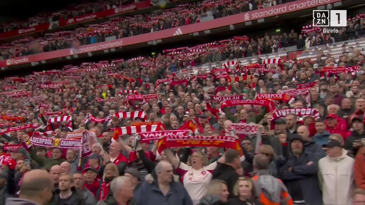 You'll Never Walk Alone, arrepiante como sempre ❤️ #DAZNPremier