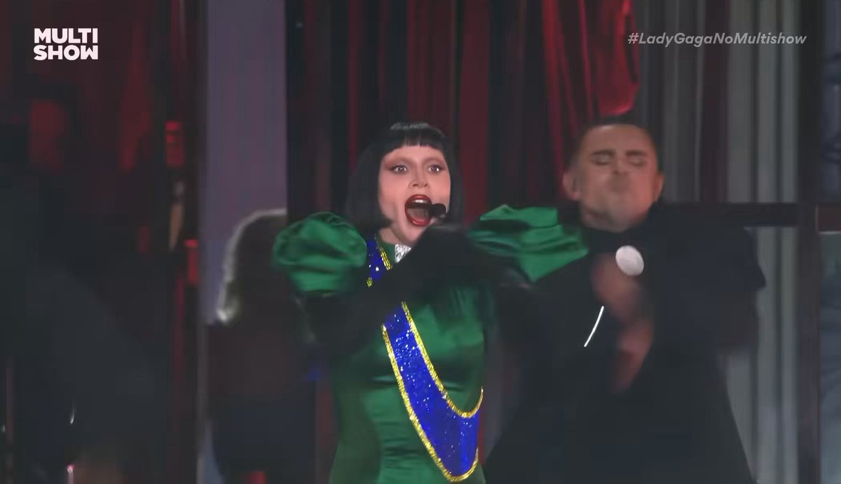 Why does no one talk about the choir vocals they used for the Copacabana performance? I don’t get why they didn’t keep them. They sounded absolutely epic! 😩🖤