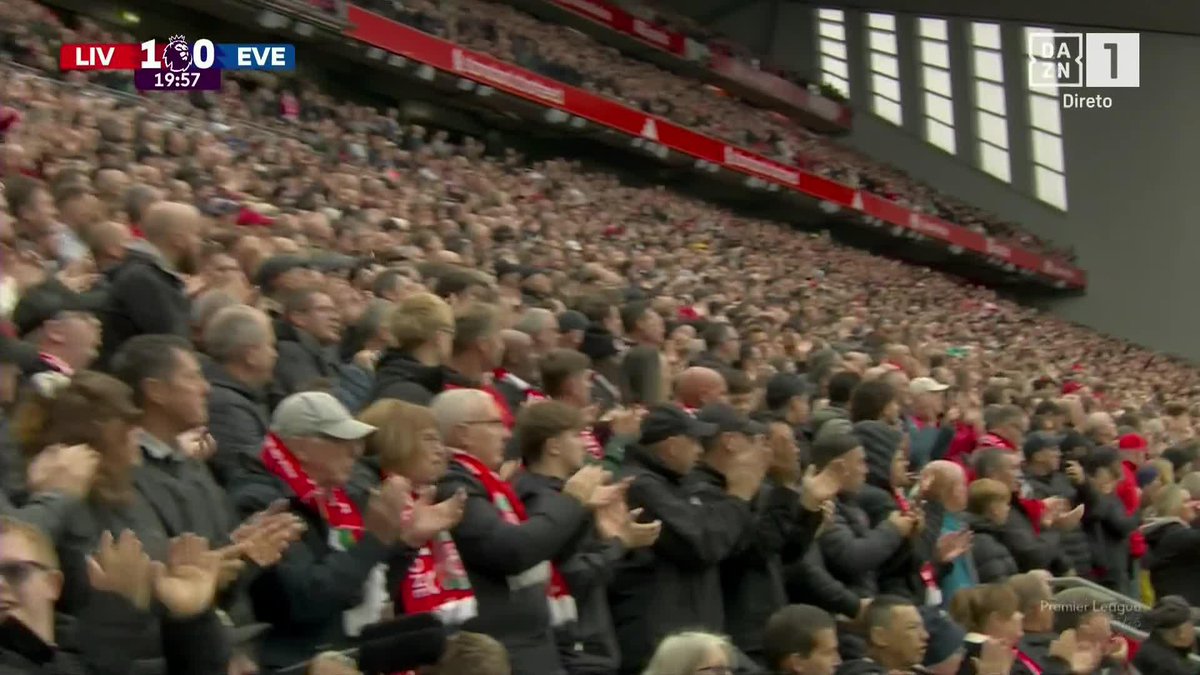 Minuto 20 em Anfield 🤍 #DAZNPremier