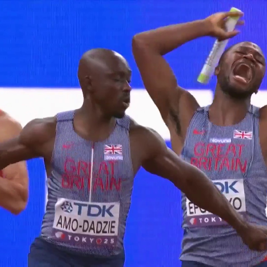 Disaster for Great Britain in the heats of the 4x100m Relay! 😨