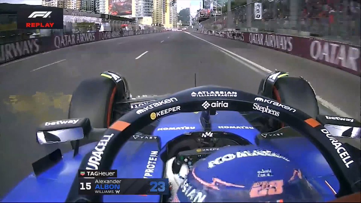 📻 "I'm out. Sorry" Gutting for Alex Albon 😖 #F1 #AzerbaijanGP