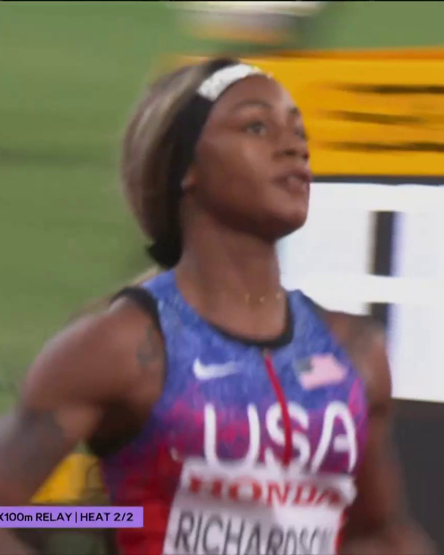 Jacious Sears, TeeTee Terry, Kayla White, and Sha’Carri Richardson come out strong in the 4x100m relay and cruise to victory in heats! 🇺🇸 #WorldAthleticsChamps