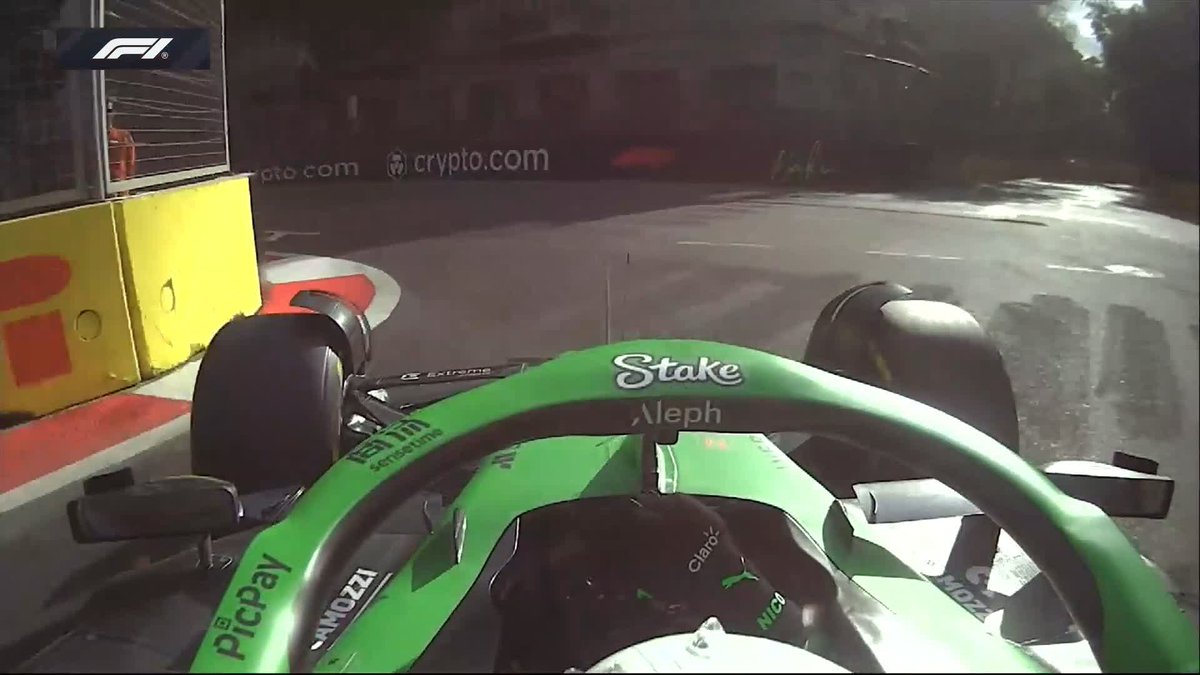 Here's the moment Hulk hit the wall 💥 He managed to get going again minus his front wing 👀 #F1 #AzerbaijanGP