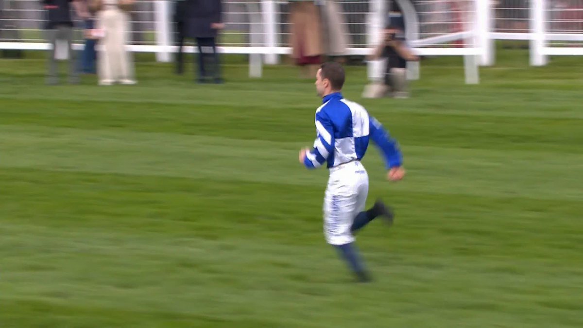 Look at Jason go!🔥🤣 #ITVRacing | Injured Jockeys Fund