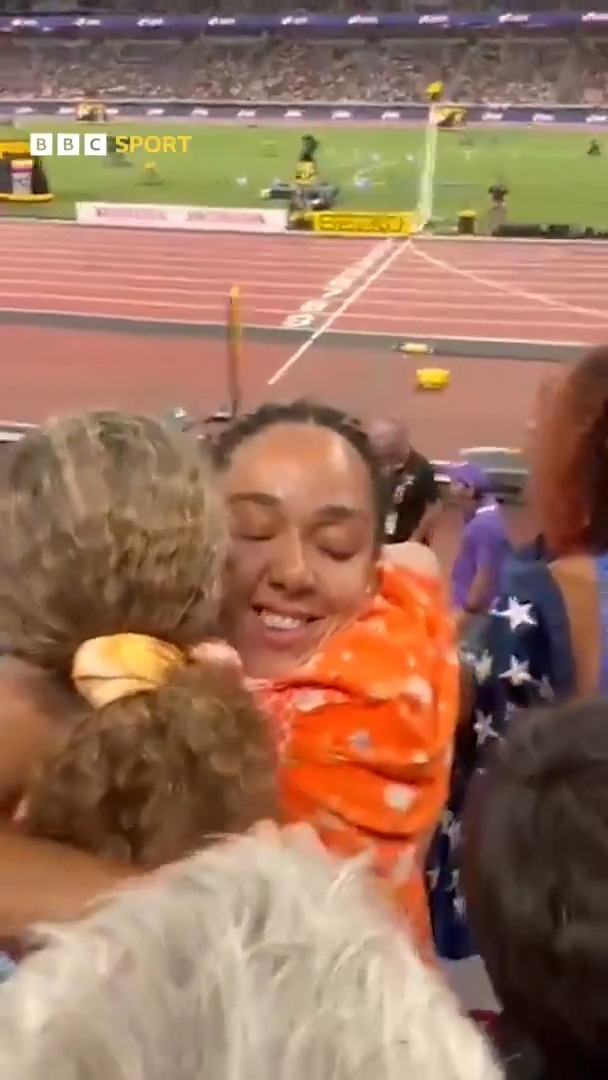 Family always comes first for KJT ♥️ #WorldAthleticsChamps