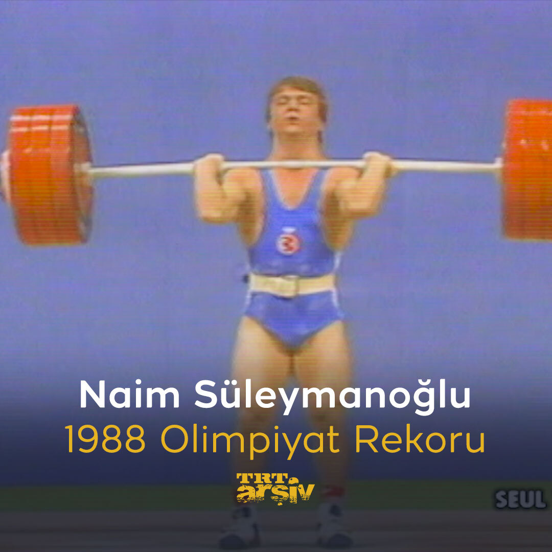 Naim Süleymanoğlu’nun başarılarla dolu kariyerinden kısa bir kesit izlemek için 1988 yılına, Seul’e gidiyoruz. 🏅