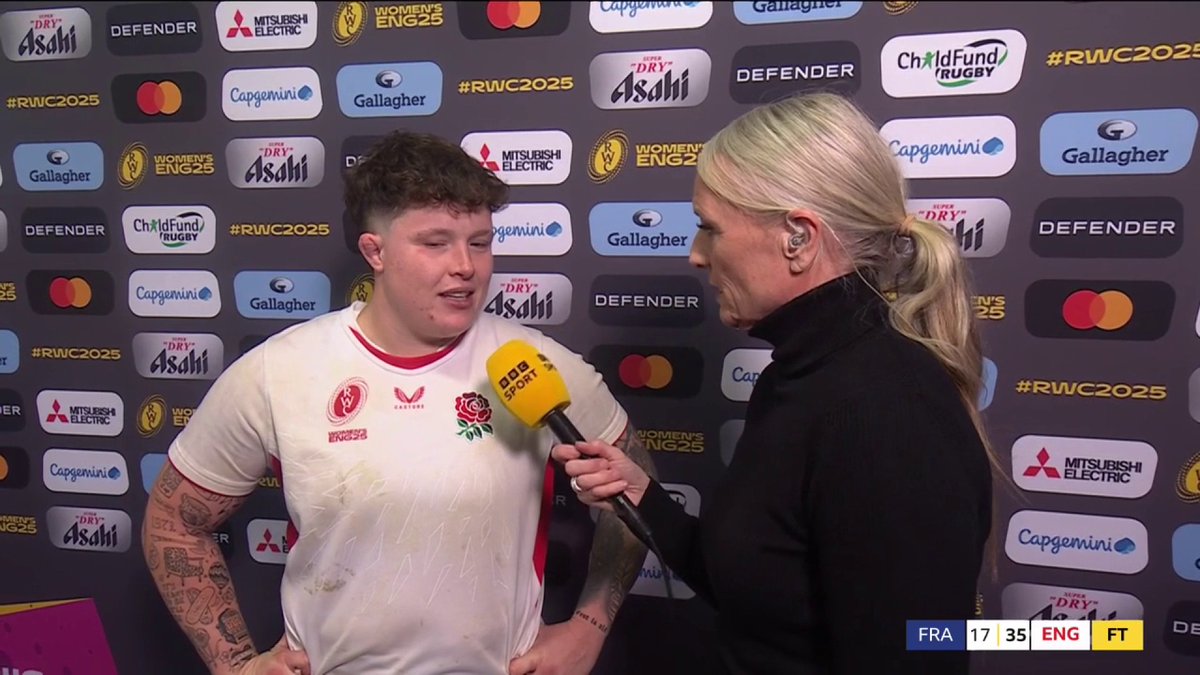 "I'm going to try and be pragmatic..." Hannah Botterman was asked if she was robbed of Player of the Match 😆 #RWC2025