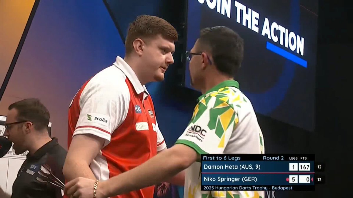 SPRINGER SMASHES HETA! 🇩🇪 Niko Springer sets up a showdown with Rob Cross in Round Three, after opening Saturday's evening session with a crushing 6-1 win over Damon Heta! 📺 #ET12 | R2