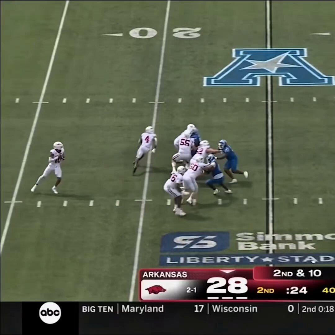 This hit by Memphis Football Kamari Wilson 😱 😳