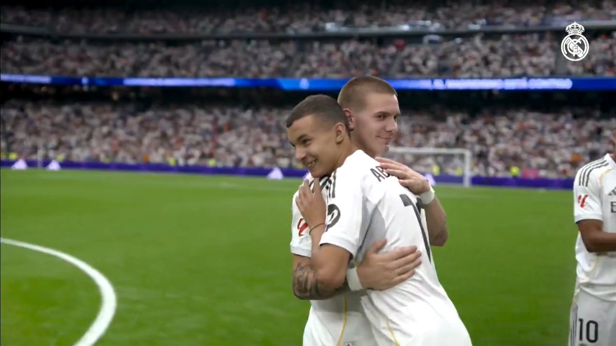 🤍 Así fue el homenaje en el Bernabéu a Abderrahim Ouhida, el joven madridista que perdió a su familia en el terremoto de Marruecos en 2023.