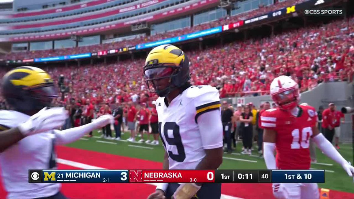 Being 6’5” and 230 lbs moving like this… Michigan finally found out you can run Bryce Underwood.