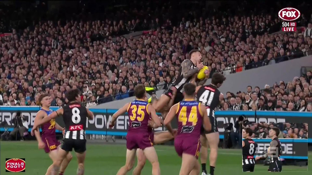 "I'd argue this is Mark of the Year... by some distance." After Jamie Elliott's screamer, is it time for the AFL to include finals for MOTY & GOTY? #9AFLSFS | Watch on Nine & 9Now 🖥️