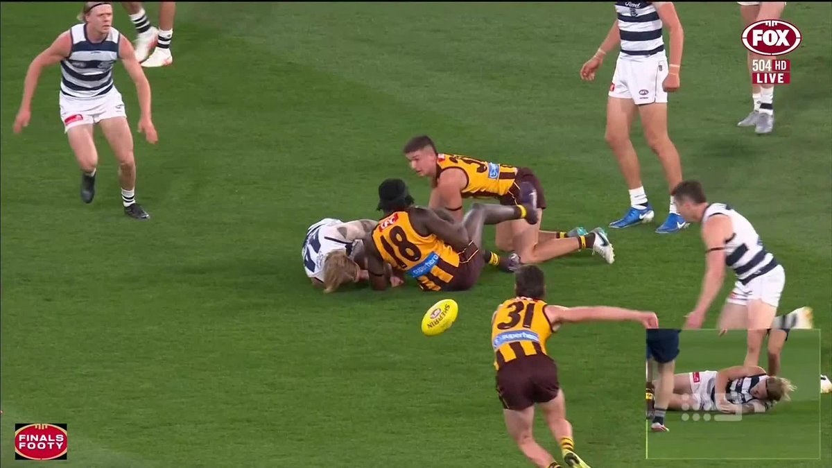 "I would just eliminate the bye completely." While some believe Tom Stewart's concussion is a sign the pre-finals bye should move to after the prelims, TJ argues the AFL should do away with bye entirely. #9AFLSFS | Watch on Nine &amp; 9Now 🖥️