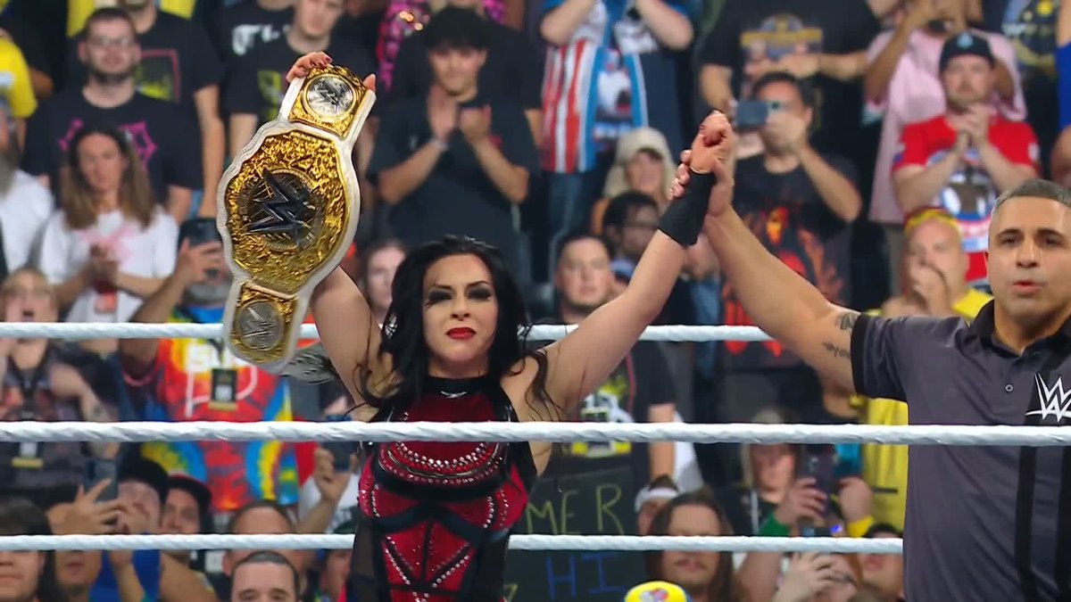 Tenemos una Campeona Mundial latina y su nombre es Stephanie Vaquer ☝️👩🦰🇨🇱 #Wrestlepalooza