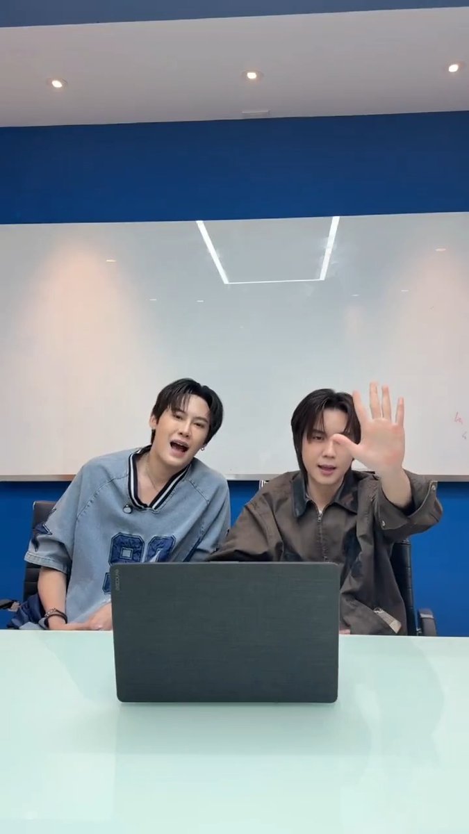 REACTION #RevampSeriesEP5 เมื่อชีวิตเราติดหวานเกินไป 😿 “REVAMP THE UNDEAD STORY”🪞🕯️ ทุกวันเสาร์ เวลา 20:30 น. ทางช่อง GMM25 และดูออนไลน์ เวลา 21:30 น. บนแอป iQIYI และเว็บ ที่เดียวเท่านั้น #RevampSeries #GMMTV