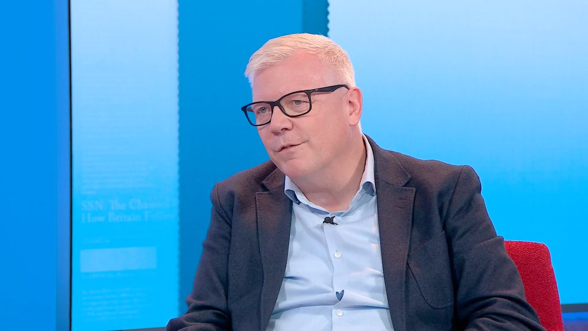 🗣️ "That team has no identity, nobody is fit to wear the shirt" John Cross believes West Ham are in a relegation scrap, as Graham Potter's future at the club looks to be in danger ⚒️
