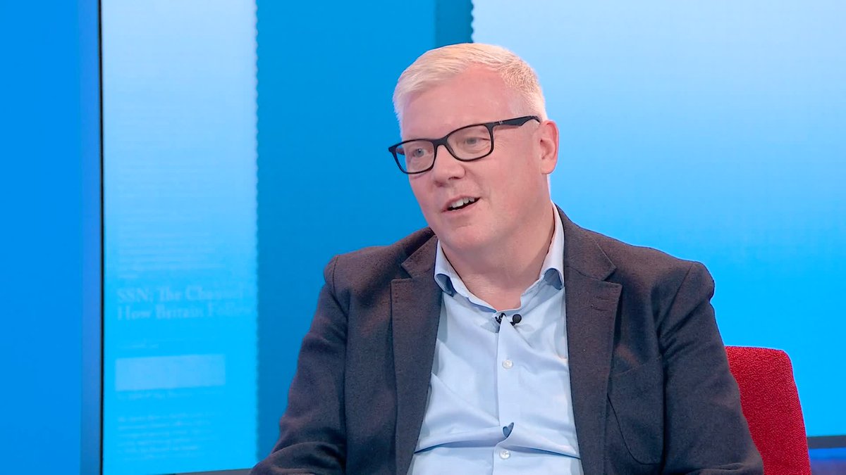 "He championed and believed in women's football when very few did" Charlotte Harpur and John Cross pay tribute to Matt Beard.