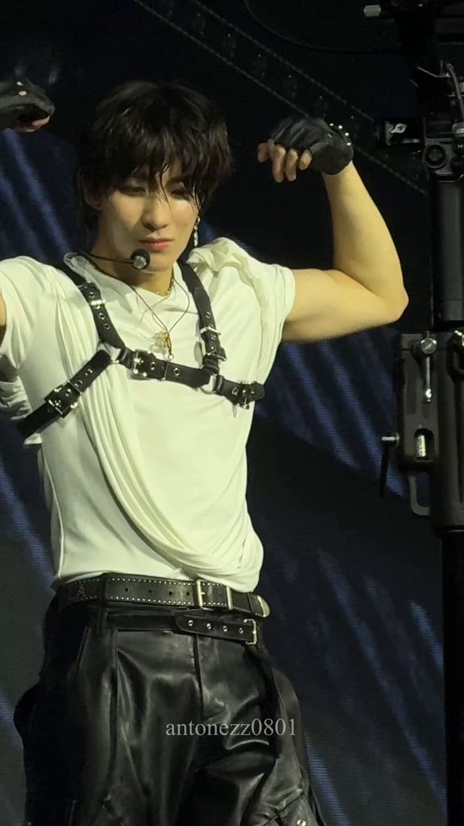 250921 RIIZING LOUD TOUR Bangkok DAY2 #RIIZE #라이즈 #ANTON #앤톤 💪 SHIT FXXK 💪