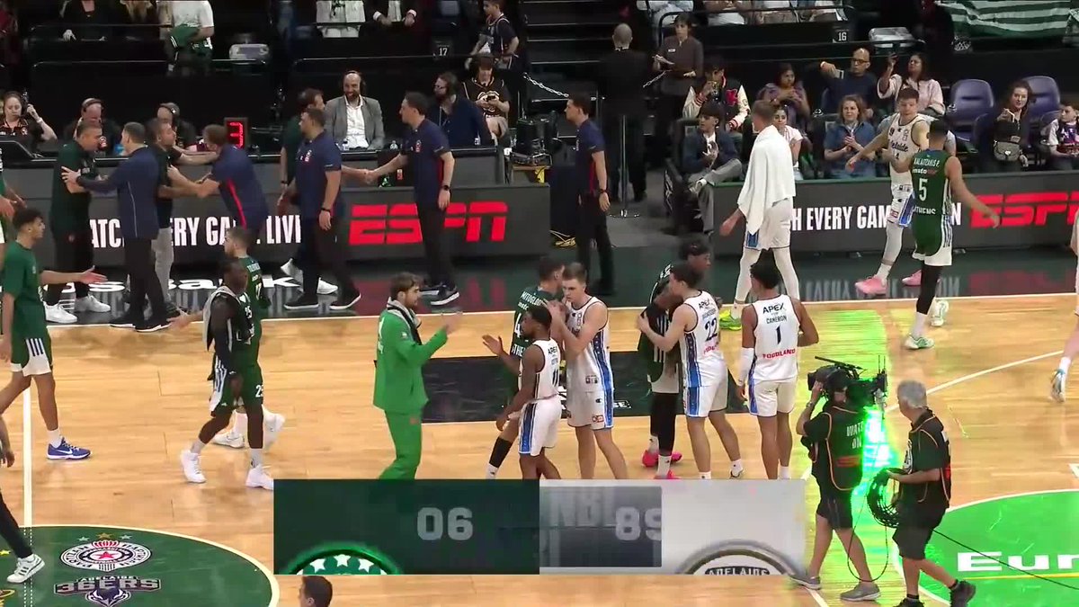 Game respects game 🤝 Kendrick Nunn and Bryce Cotton swapped jerseys after their epic battle 🔥