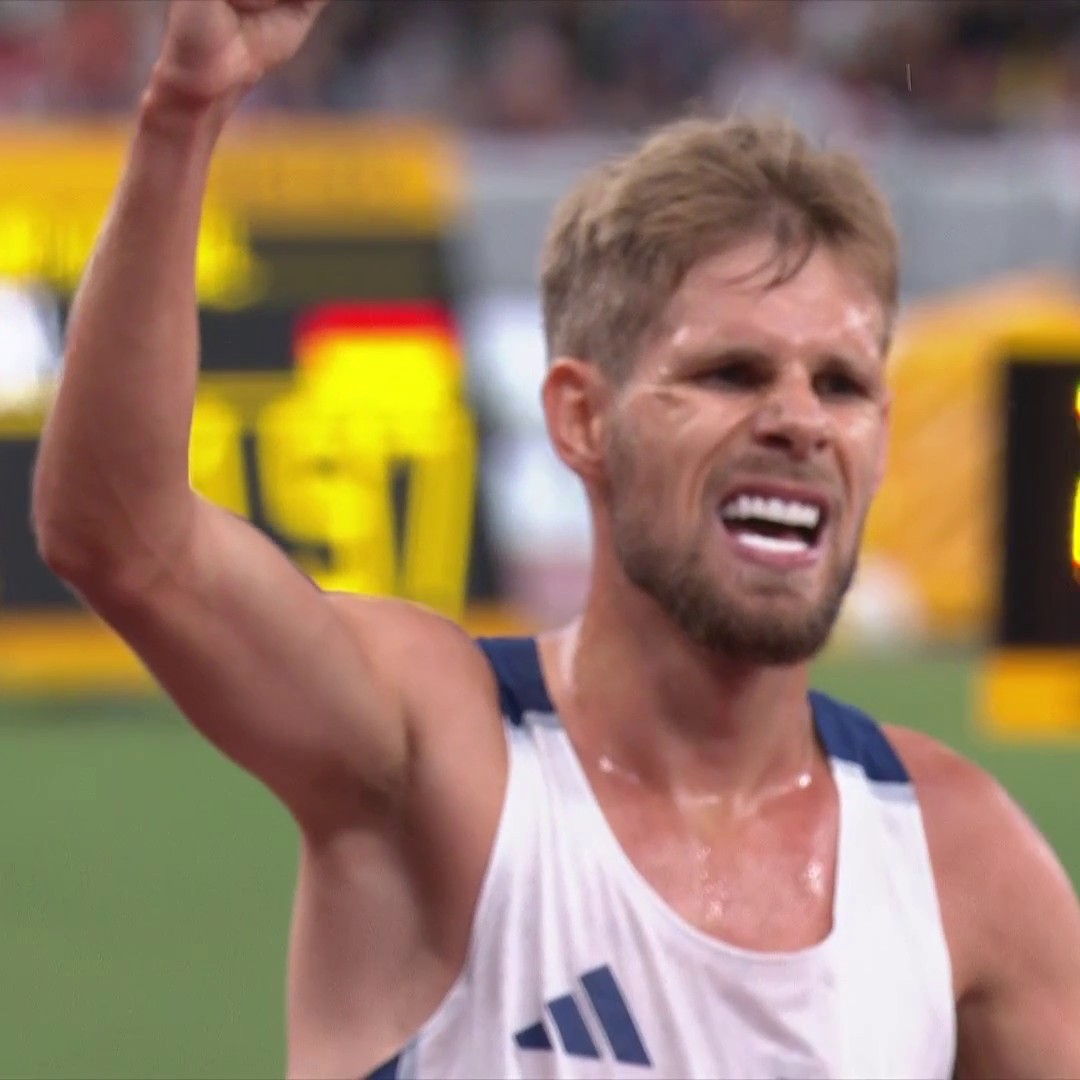 🇫🇷 Magnifique Jimmy Gressier ! Une semaine après son sacre mondial sur 10000m, le Français décroche une superbe médaille de bronze sur 5000m ! L'Américain Cole Hocker s'est imposé devant le Belge Isaac Kimeli