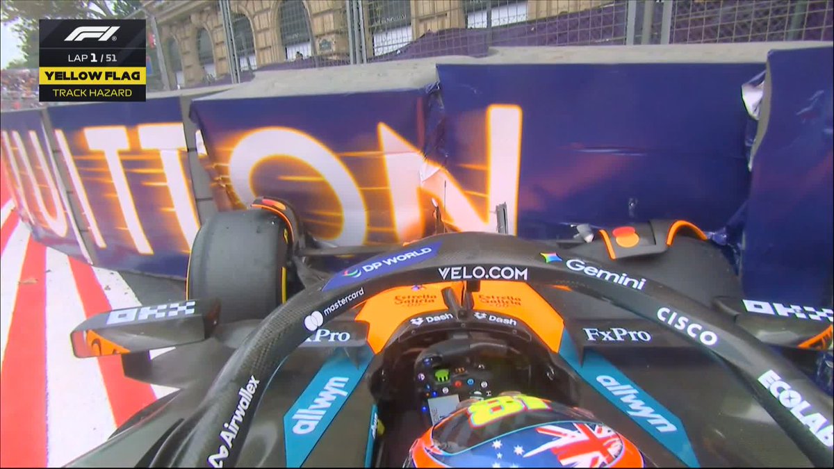 THE CHAMPIONSHIP LEADER IS OUT 🤯 Oscar Piastri crashes out in Baku after falling to the back of the grid at the start 💥