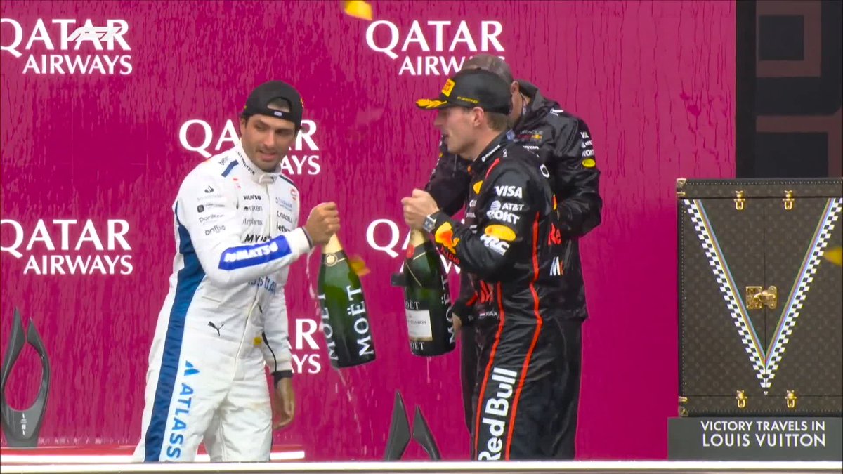 Wholesome podium celebrations for Carlos and Williams 🥹🔵