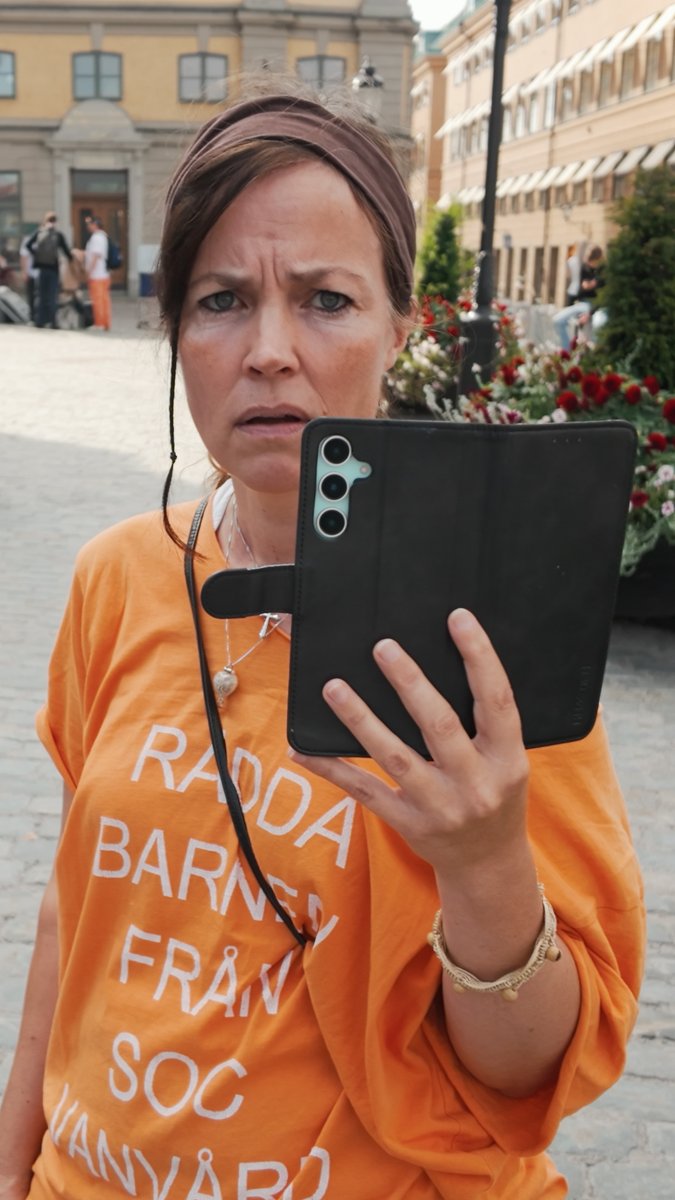 För socialtjänst-aktivisten Sofia Palm – som ständigt beklagar sig över att hon och hennes arabiske make förlorat vårdnaden om sina barn – tycks det komma som en chock att svenskar i regel inte vill bo med invandrare. Har den här kvinnan verkligen alla hästar hemma, tror ni? Jag har tittat närmare på Palms misslyckade överklaganden till förvaltningsrätten – och jag har i alla fall bildat mig en egen uppfattning.