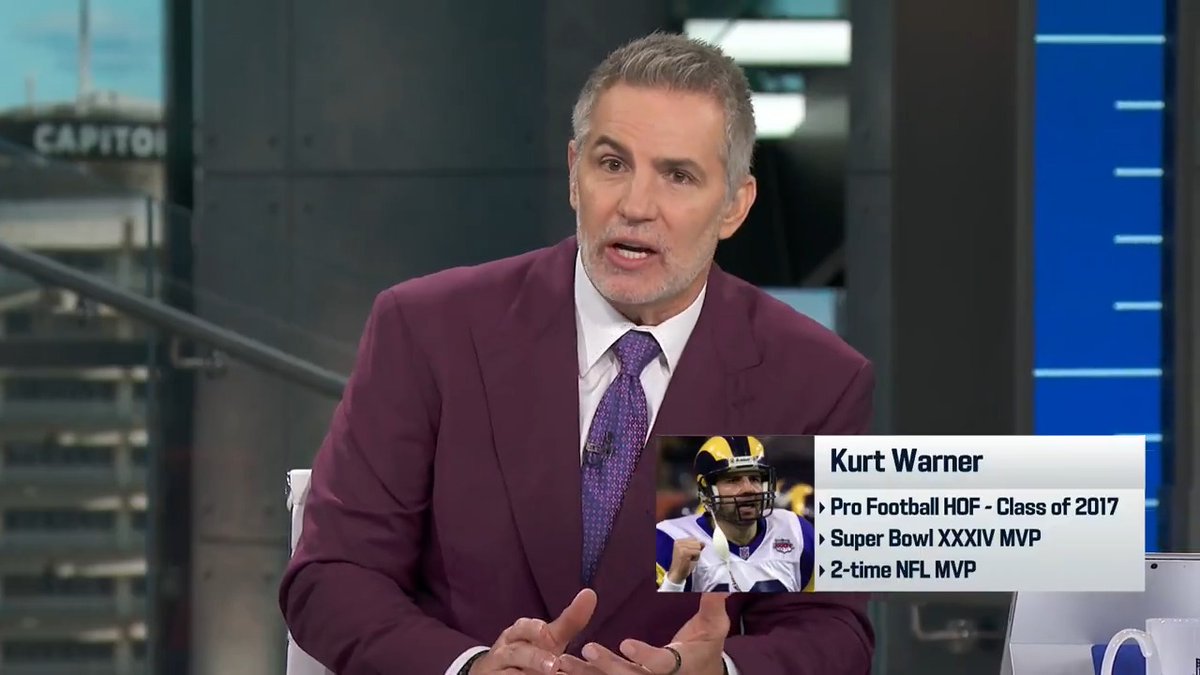 "It doesn't matter because they're finding ways to win." Kurt Warner isn't concerned about the Eagles offense.