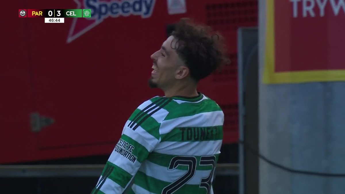 Sebastian Tounekti's first Celtic Football Club goal! 🍀 The Tunisian winger finishes well following a lovely one-two with Kelechi Iheanacho 👏 #PremierSportsCup