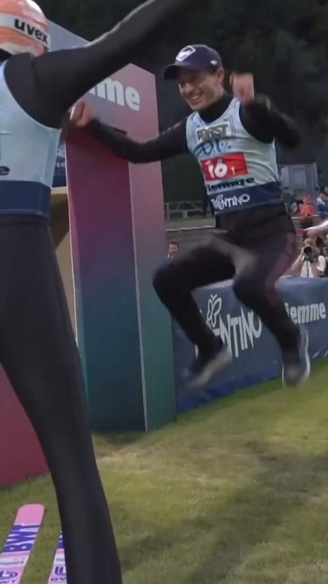 JAK ONI PIĘKNIE SIĘ CIESZĄ 😍😍 #skijumpingfamily #Predazzo