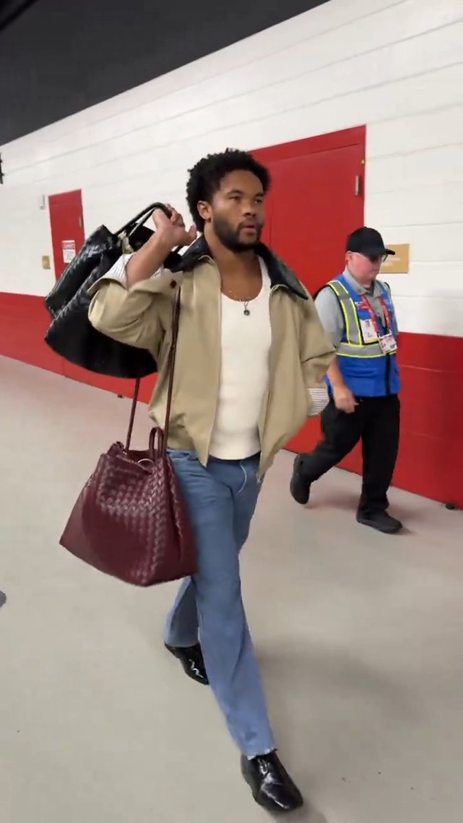 Kyler looking for a 3-0 start 👀 AZvsSF -- 4:25pm ET on FOX/FOX One
