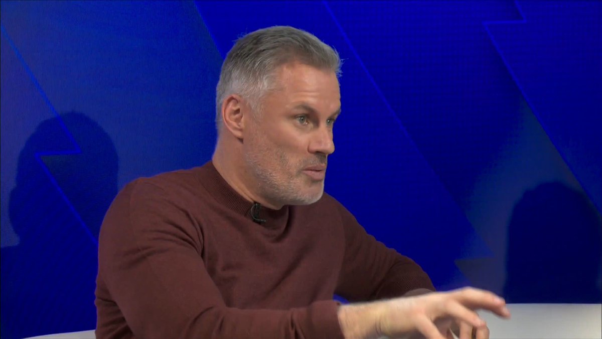 "You can’t turn up to Old Trafford with the goalkeeper and centre-backs that you've got, it can't win you the league.” Jamie Carragher questions whether Chelsea’s defensive core is title-worthy 😮