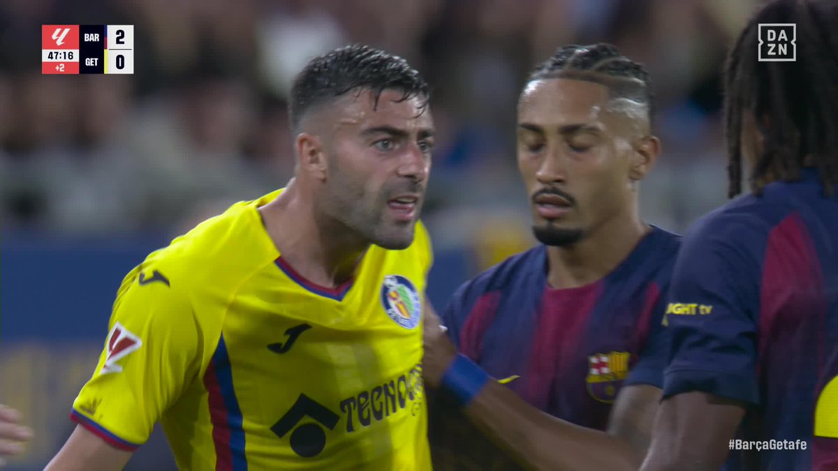 El empujón de Raphinha por el que el Getafe pidió su segunda tarjeta amarilla y expulsión 🎥 #LALIGAenDAZN ⚽