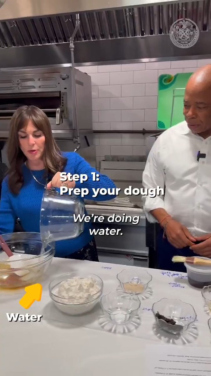 Nothing says Rosh Hashanah like baking round challah with NYC’s youngest! Come join Naomi Nachman and me as we bake Gracie Mansion's special vegan challah recipe, braiding together traditions and generations. Shanah Tovah!