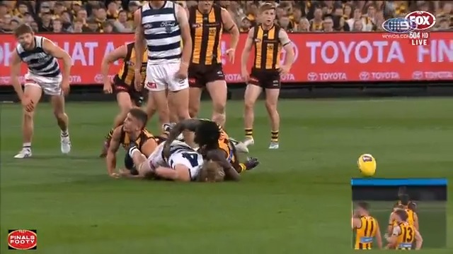 "You're not losing momentum going into a Grand Final." Why Jimmy Bartel disagrees with critics of moving the pre-finals bye to after the prelims. #9FootyFurnace | Watch on Nine & 9Now 🖥️