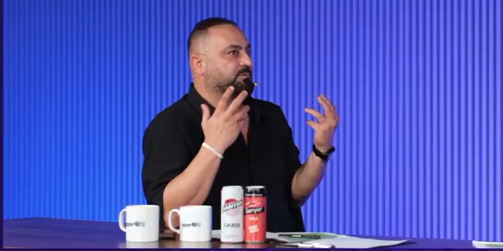 Hasan Şaş: "Galatasaray'da en olmadık yerde tandem bozukluğu oldu. Sanchez ve Singo bu maçta olmadı, tabii ki bundan sonra olmayacak anlamına gelmez, birbirlerini tanımaları lazım. Evin temeli vardır, üç yıldan beri Abdülkerim - Sanchez oynuyordu orada. Bunlar temel taşları, bunlarla oynadığında takım içinde de motivasyon düşüklüğü olur." (sporON)