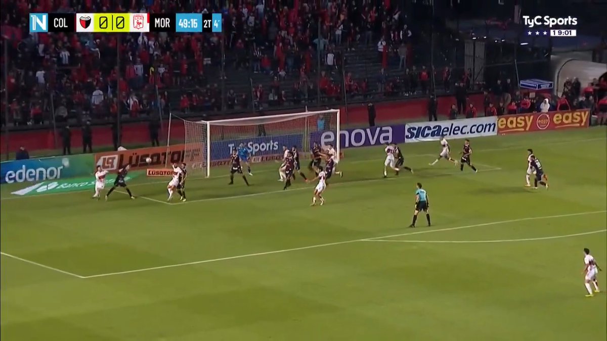 LA POLÉMICA EN EL FINAL DE COLÓN VS. MORÓN El Gallo pidió penal por una mano en el área del Sabalero, pero Nazareno Arasa no cobró nada. #NacionalEnTyCSports. ¿Qué te pareció? 🧐