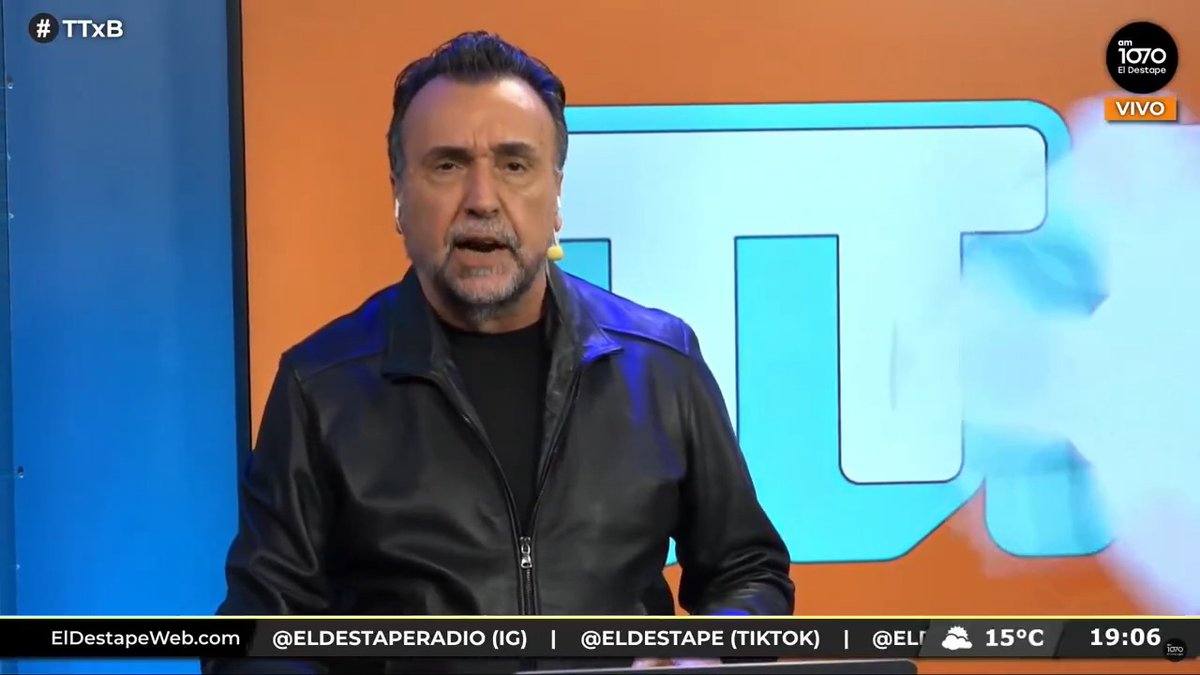 🚨 MILEI SE CAE SOLO 💥 "Durante todo el fin de semana llamaron a una marcha para salvar a Milei: fueron 50 personas. Nadie quiere salvar a Milei. Milei está solo". Editorial de Roberto Navarro en #TTxB EN VIVO Miralo acá 👉