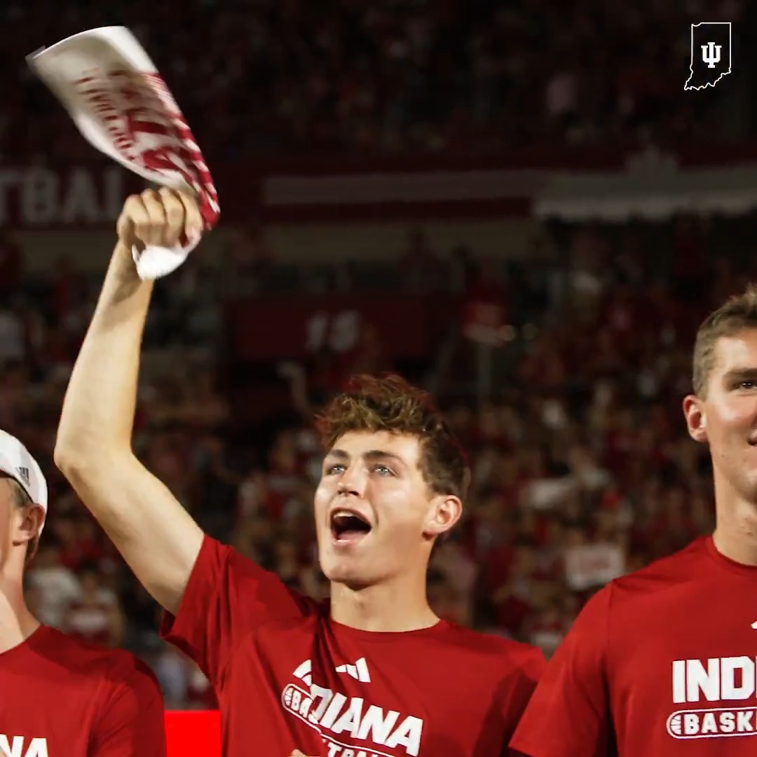Loud & proud last night at The Rock. 👏 Can't wait to get this season rolling!