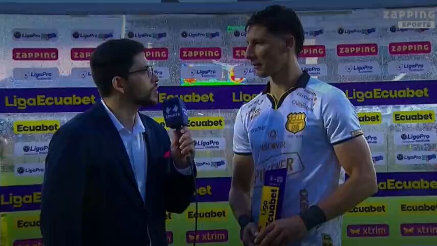 "Queremos seguir en racha de victorias, estoy muy contento, MIENTRAS EL EQUIPO GANE, YO SOY FELIZ!!" Campi