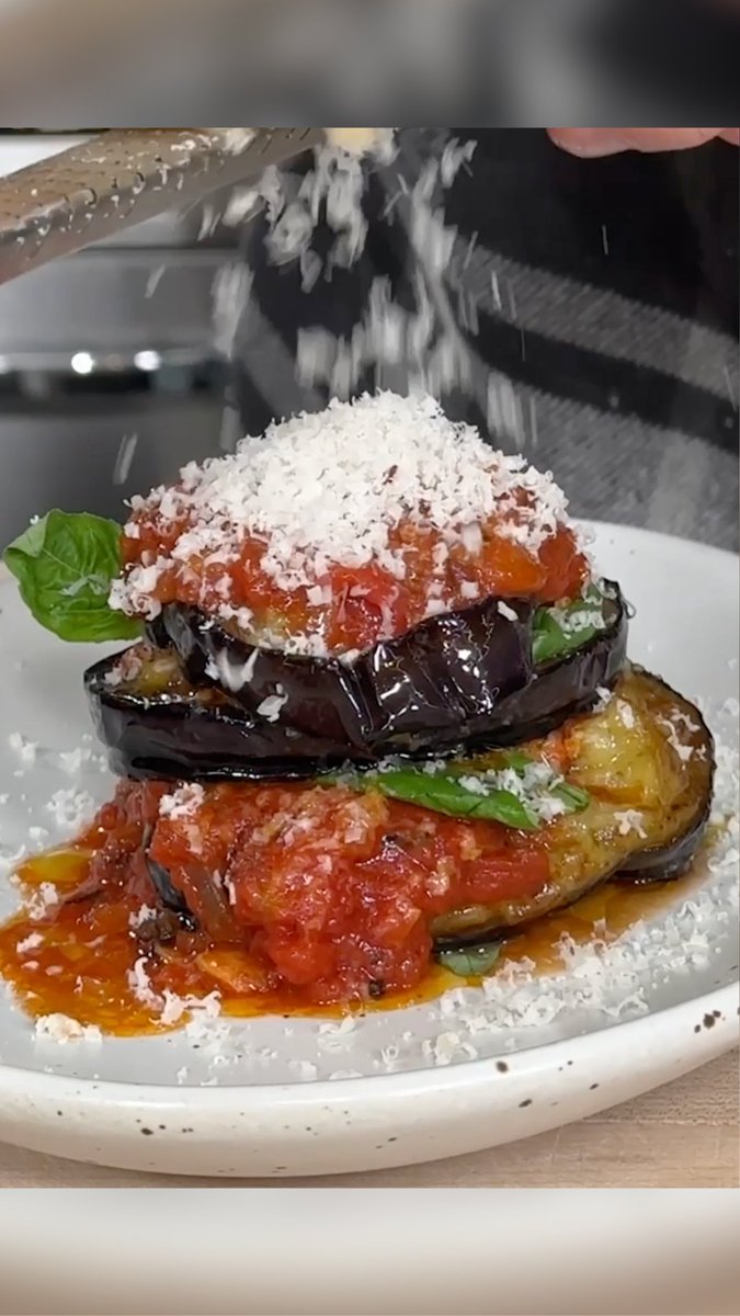 Not your mama's eggplant parm! We think your mom and Frank Prisinzano would approve though, Scott Conant 👏👏 Get the recipe: