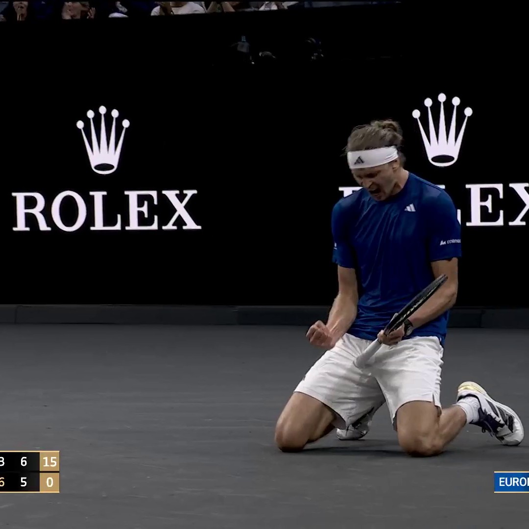 THIS SHOT WAS UNBELIEVABLE FROM ZVEREV 😱 #LaverCup