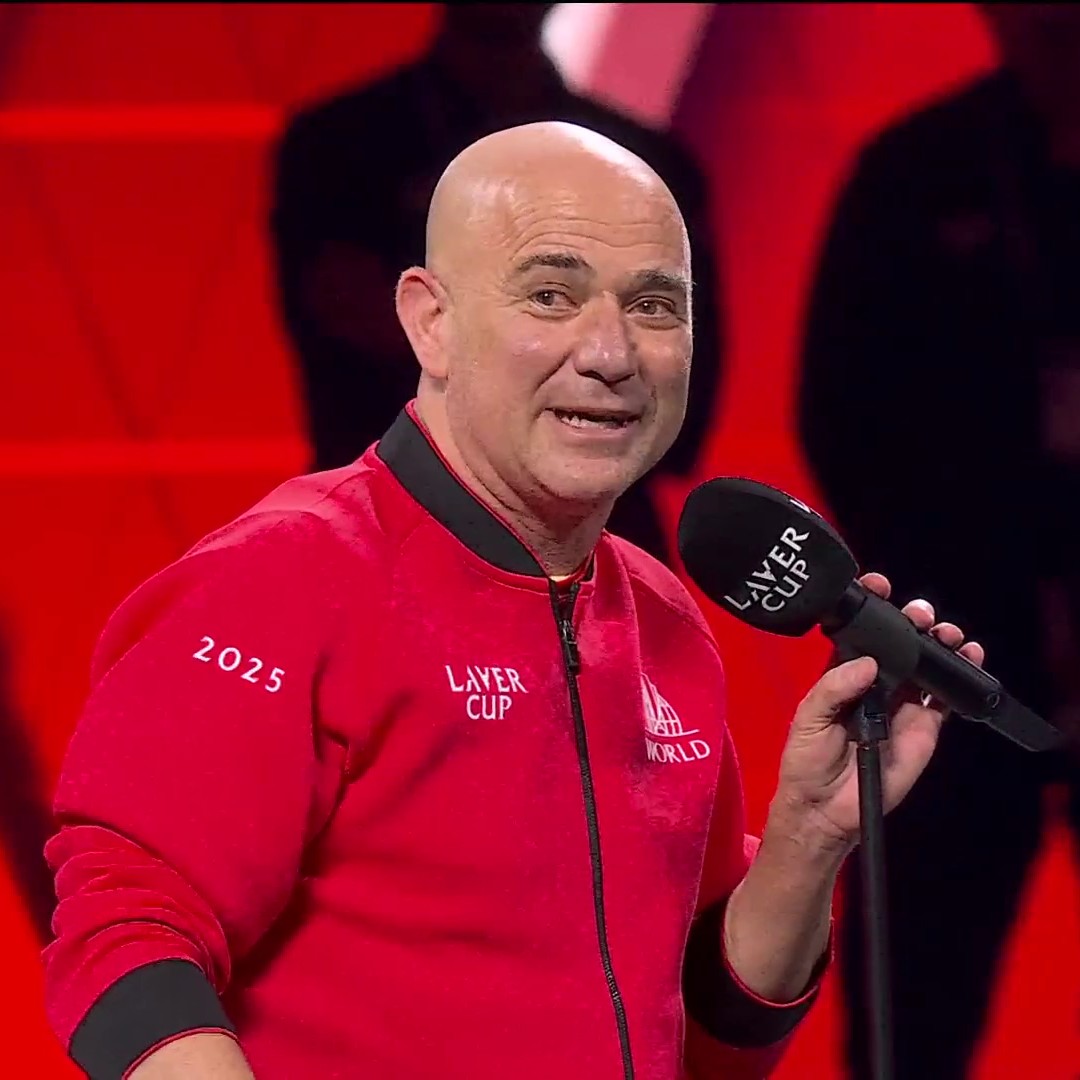 “I would go to battle with each and everyone of you, anywhere, anytime” 🥹❤️ Andre Agassi couldn’t be more proud of his Team World squad after clinching the #LaverCup 🏆