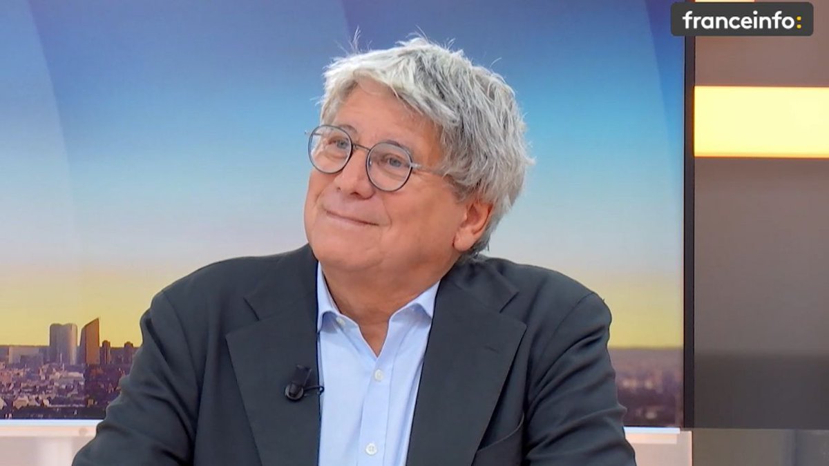 Que des mairies affichent leur solidarité avec le peuple Palestinien est une bonne décision. Mais arborer deux drapeaux donc soutenir à la fois à un peuple qui subit un génocide et un Etat qui pratique ce génocide, est d'un relativisme insupportable.