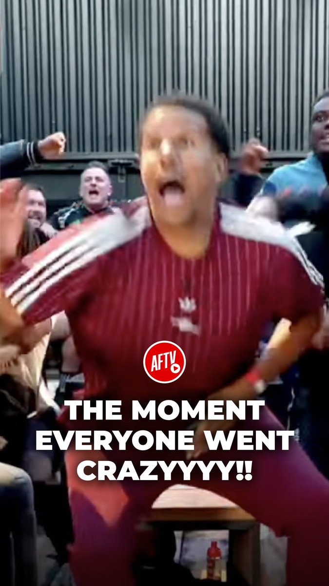 The moment everyone was waiting for!! Gabriel Martinelli with the equaliser for Arsenal — What was 𝐘𝐎𝐔𝐑 reaction, Gooners? 😤 #ARSMCI #MatchDayLive #GabrielMartinelli