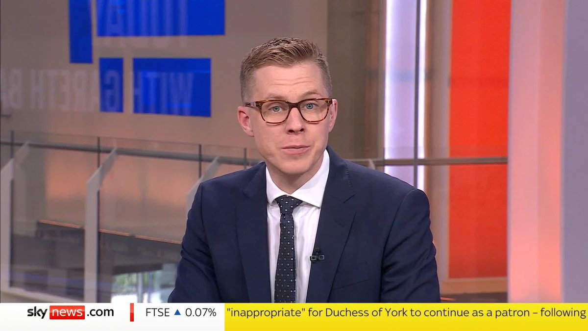 BREAKING: Sarah, Duchess of York, has been dropped as a patron of a children's hospice after it emerged she sent an email apologising to paedophile financier Jeffrey Epstein for publicly disowning him. Sky's @AshnaHurynag has the latest 👇🏼
