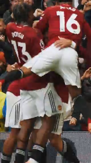 Manchester weather 🌧️ United spirit ❤️🔥 Enjoy an alternative view of Saturday's win ▶️