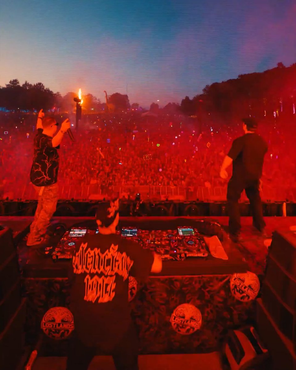 SLANDER X PERRY WAYNE - ID LIVE @ LOST LANDS PERRY WAYNE