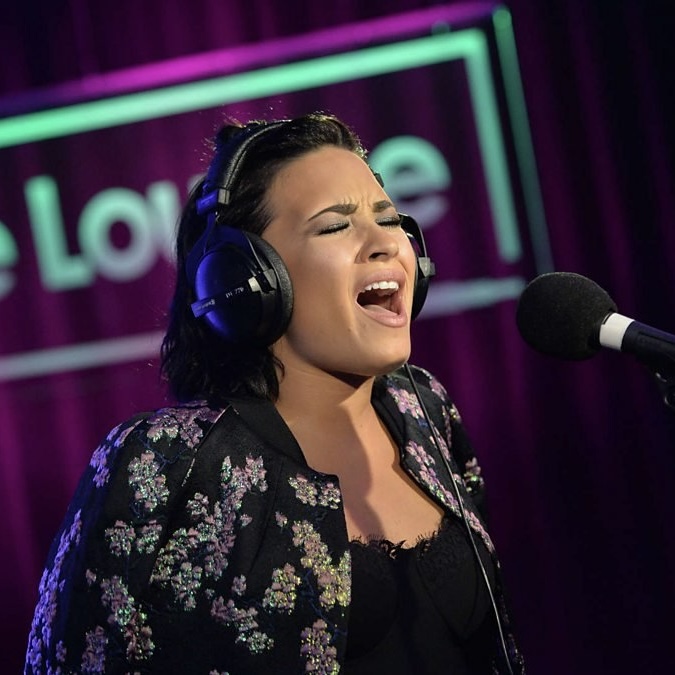 Demi Lovato Kelly Clarksoning ‘Take Me to Church’ will FOREVER live rent free in my head