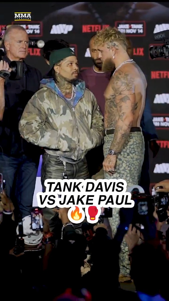 TANK WAS DOWNLOADING‼️ Lots of experience in the game, tells you this is a great way to figure out the reach. #PaulDavis #Boxing #BOXINGnBBQ